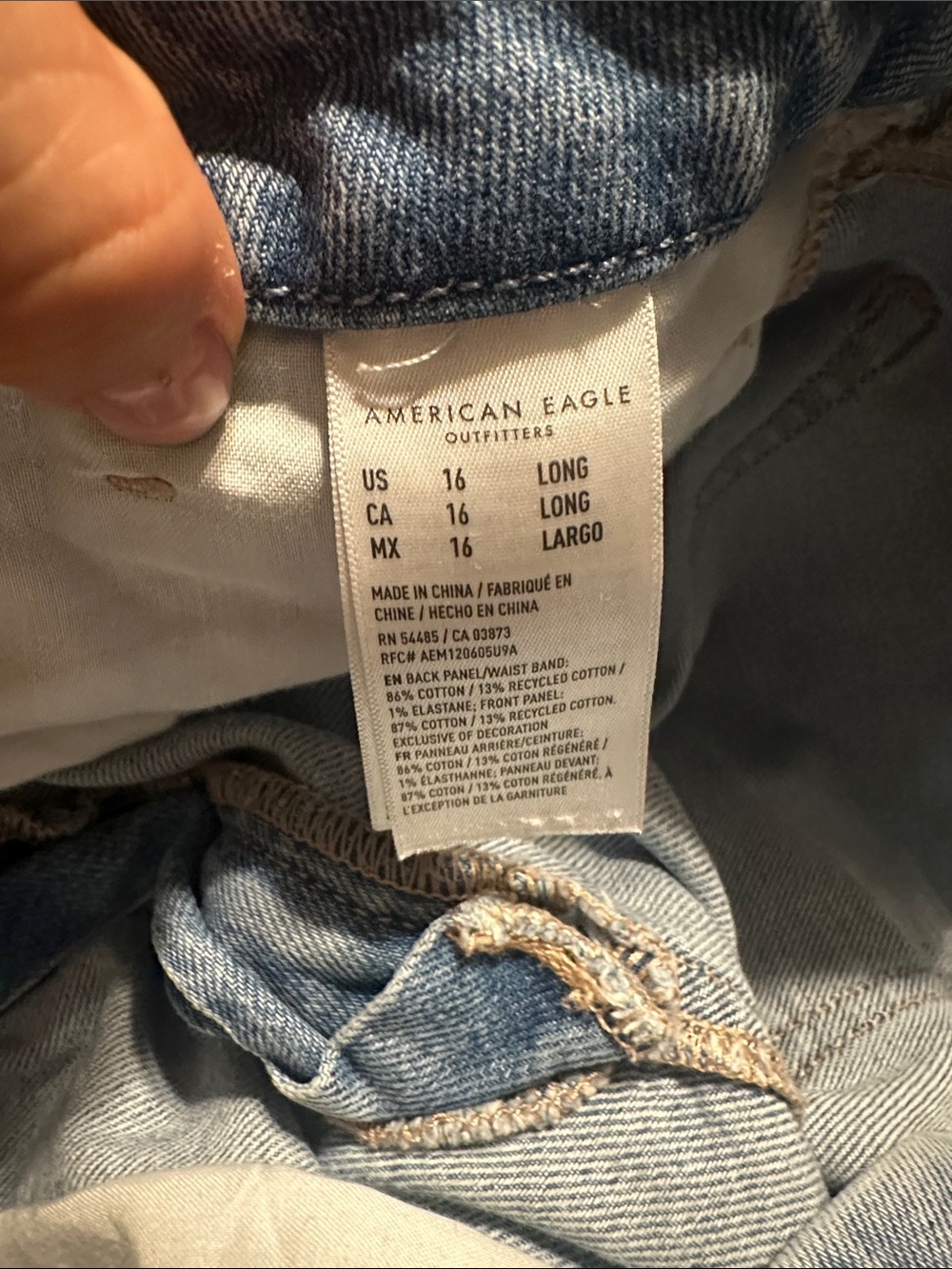 American Eagle Outfitters Light Blue High-Rise Women’s Jeans - Picture 2 of 4